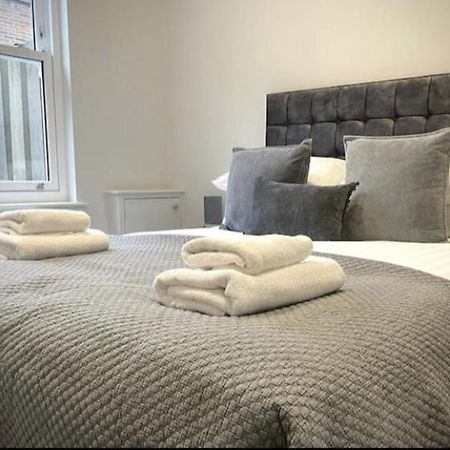 Moat View Free Parking, Central, Ev Plug York Esterno foto